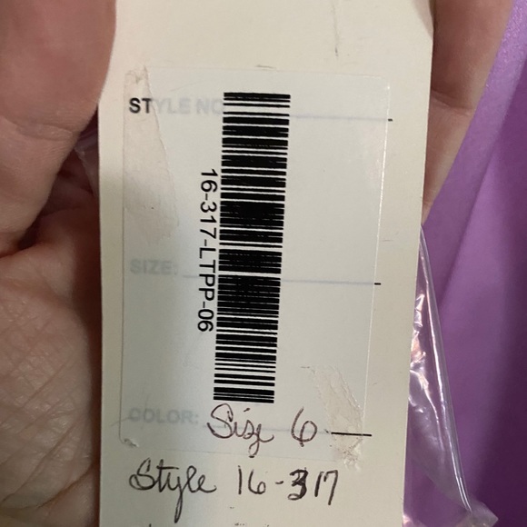 Madison James 16-317. Size 6 NWT - Picture 9 of 10